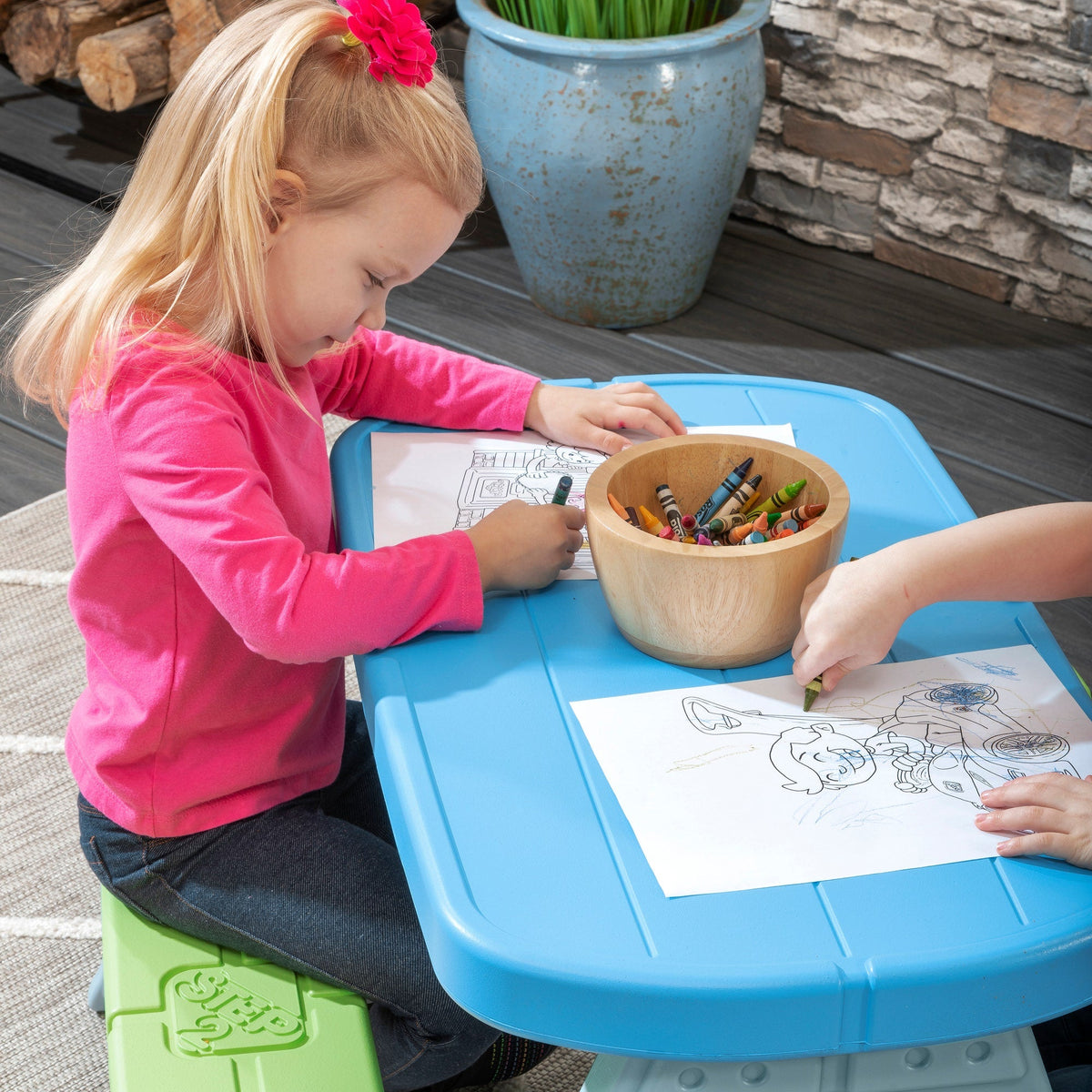 Outdoor Sun & Shade Picnic Table With Umbrella