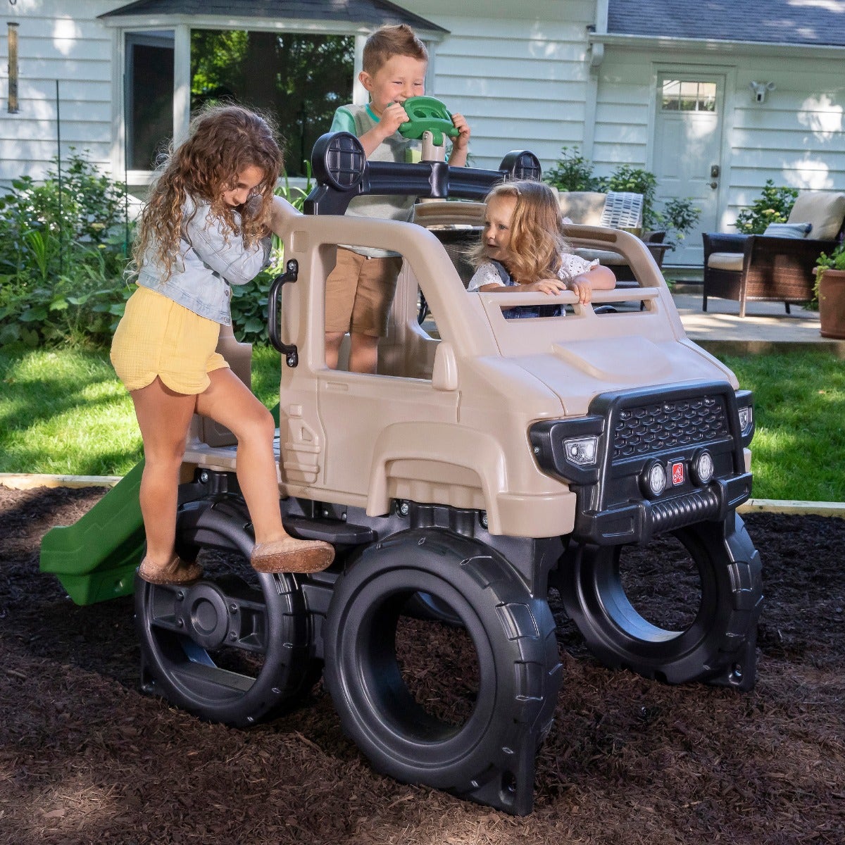 Outdoor Safari Truck Climber
