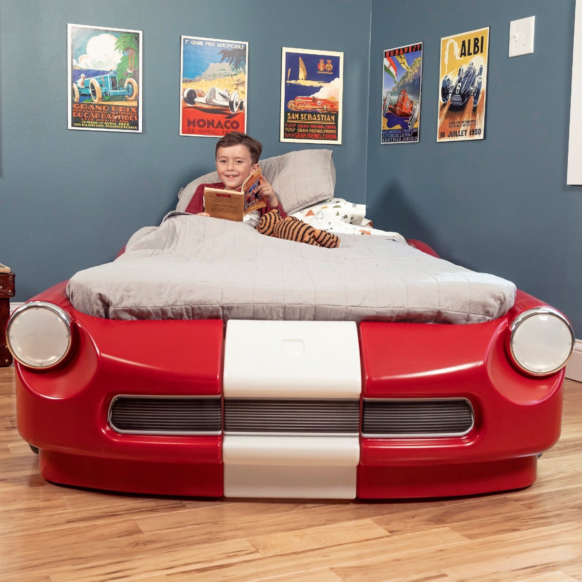 Outdoor Roadster Toddler-To-Twin Transitional Bed