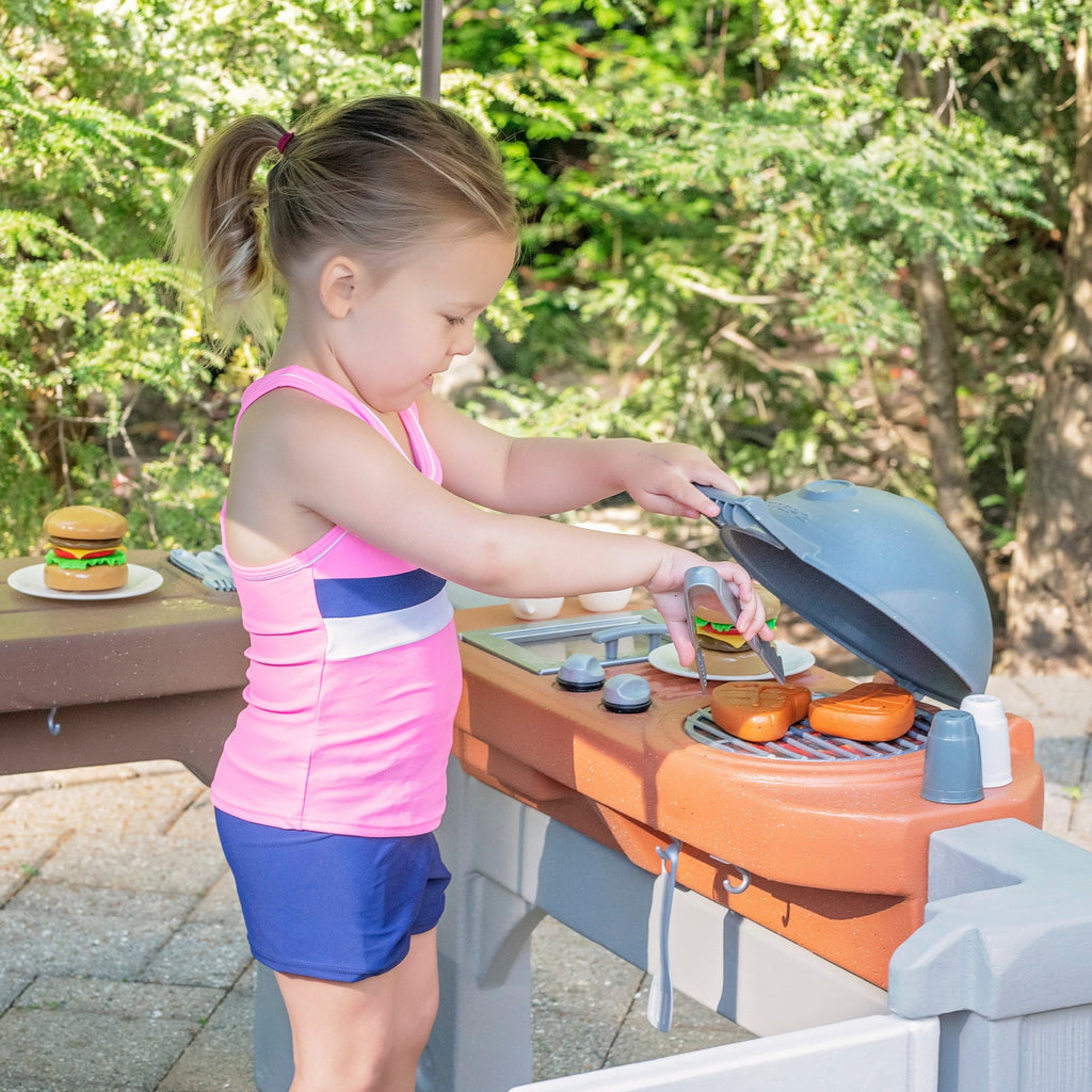 Outdoor Grill & Splash Play Center with Canopy