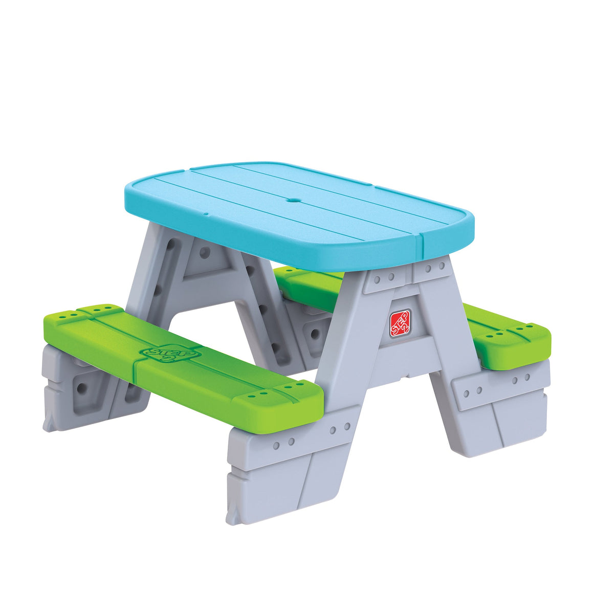 Outdoor Fun & Friends Picnic Table