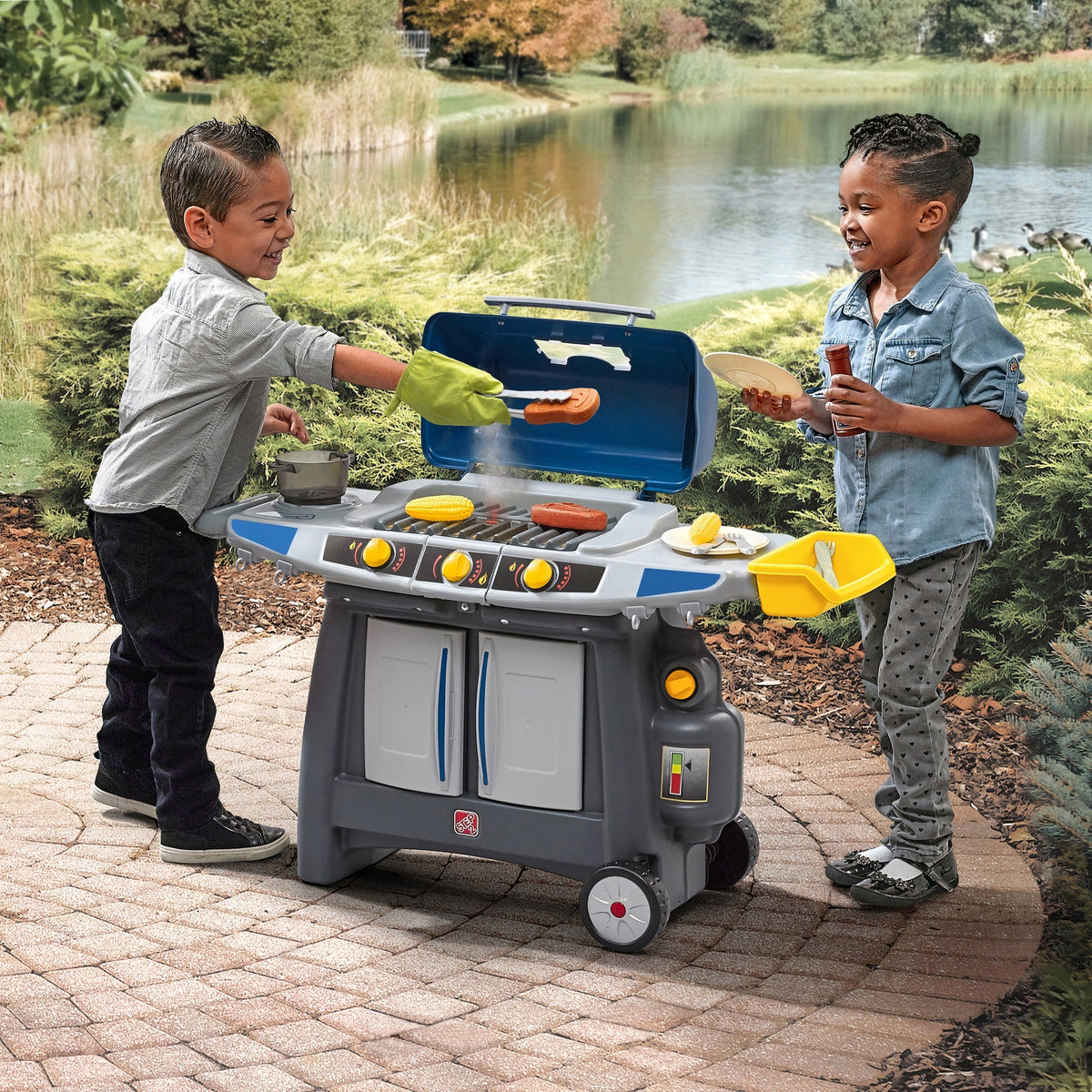 Outdoor Sizzle & Smoke Barbeque Grill
