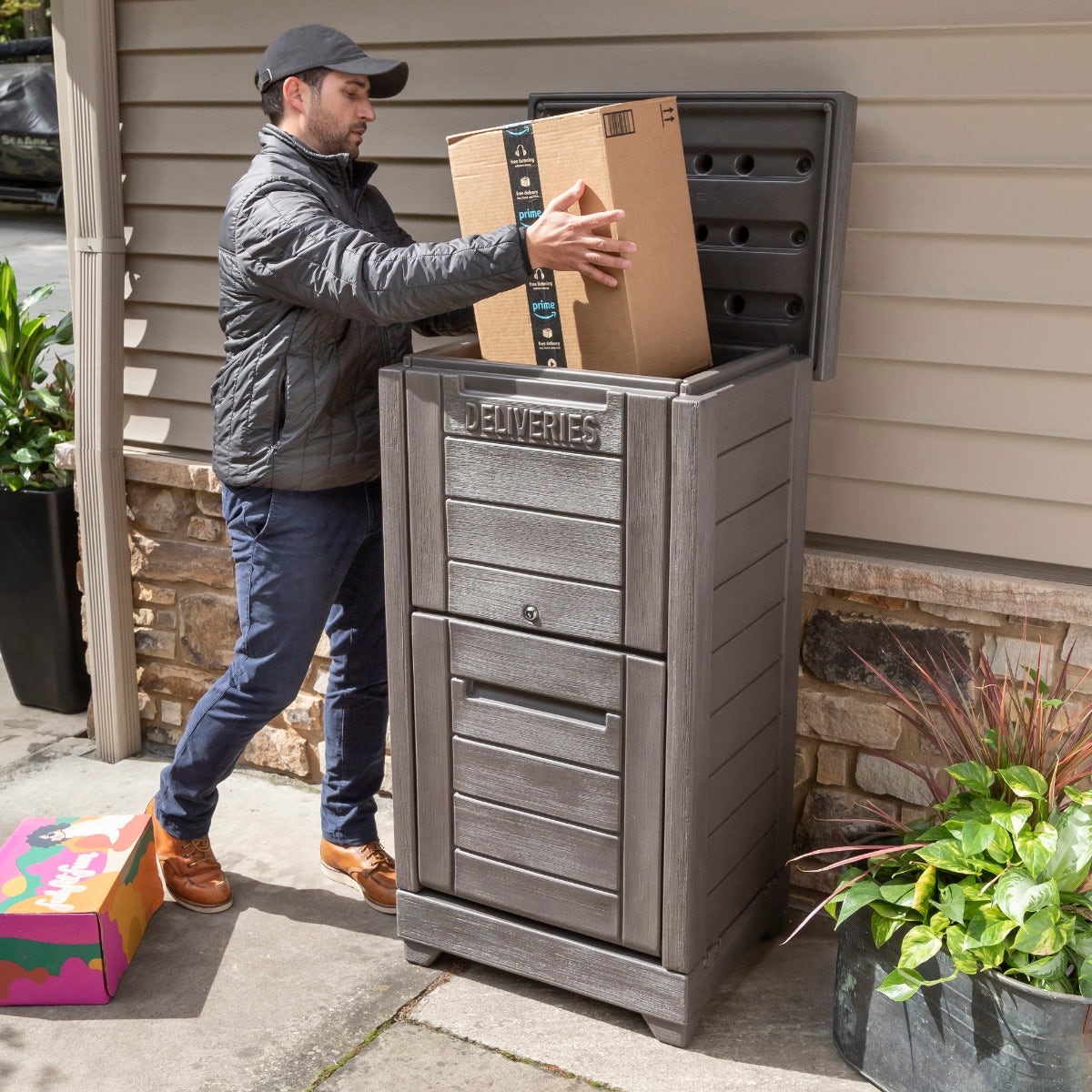 Outdoor Lakewood Package Delivery Box