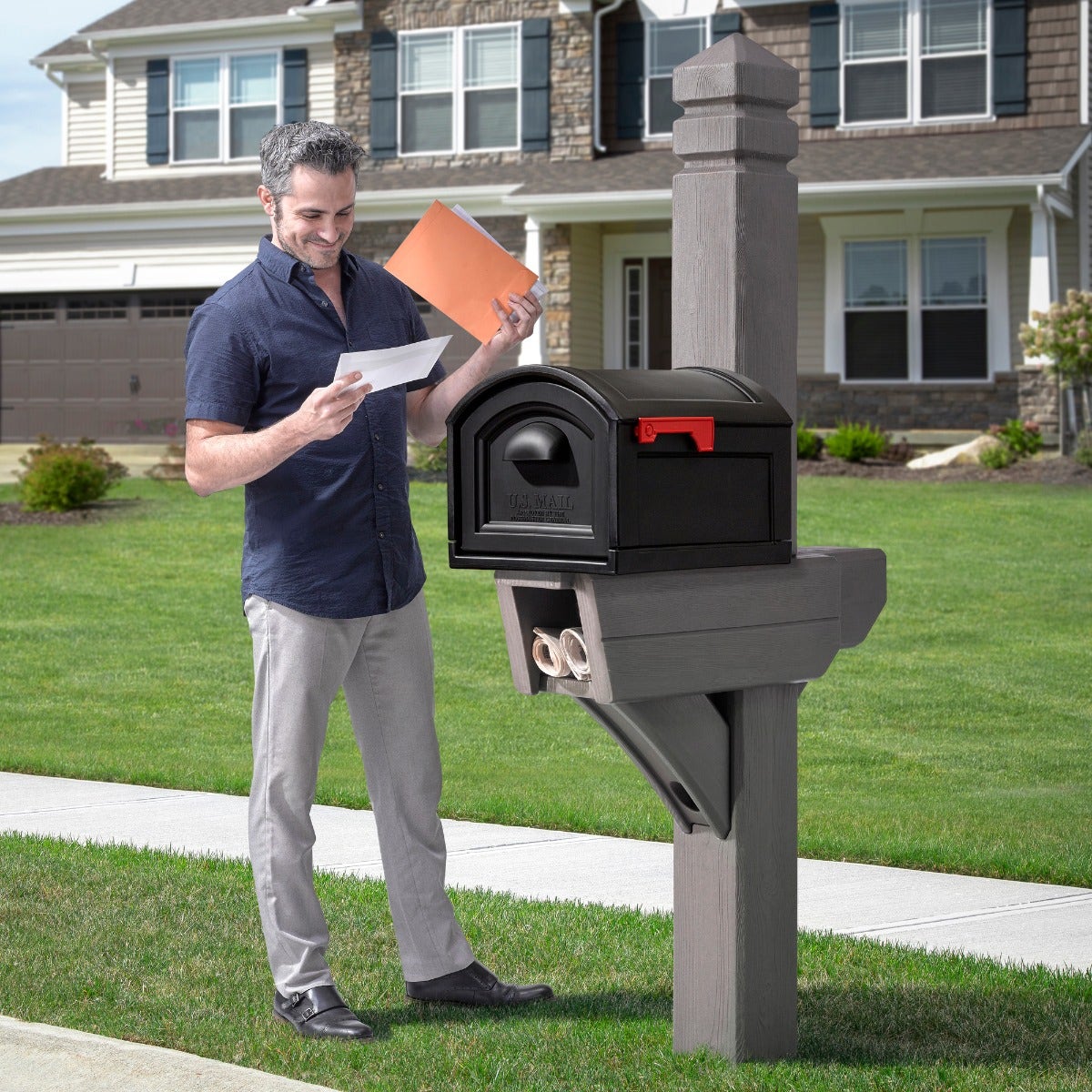 Outdoor Highland Mail Post & XL Black Mailbox