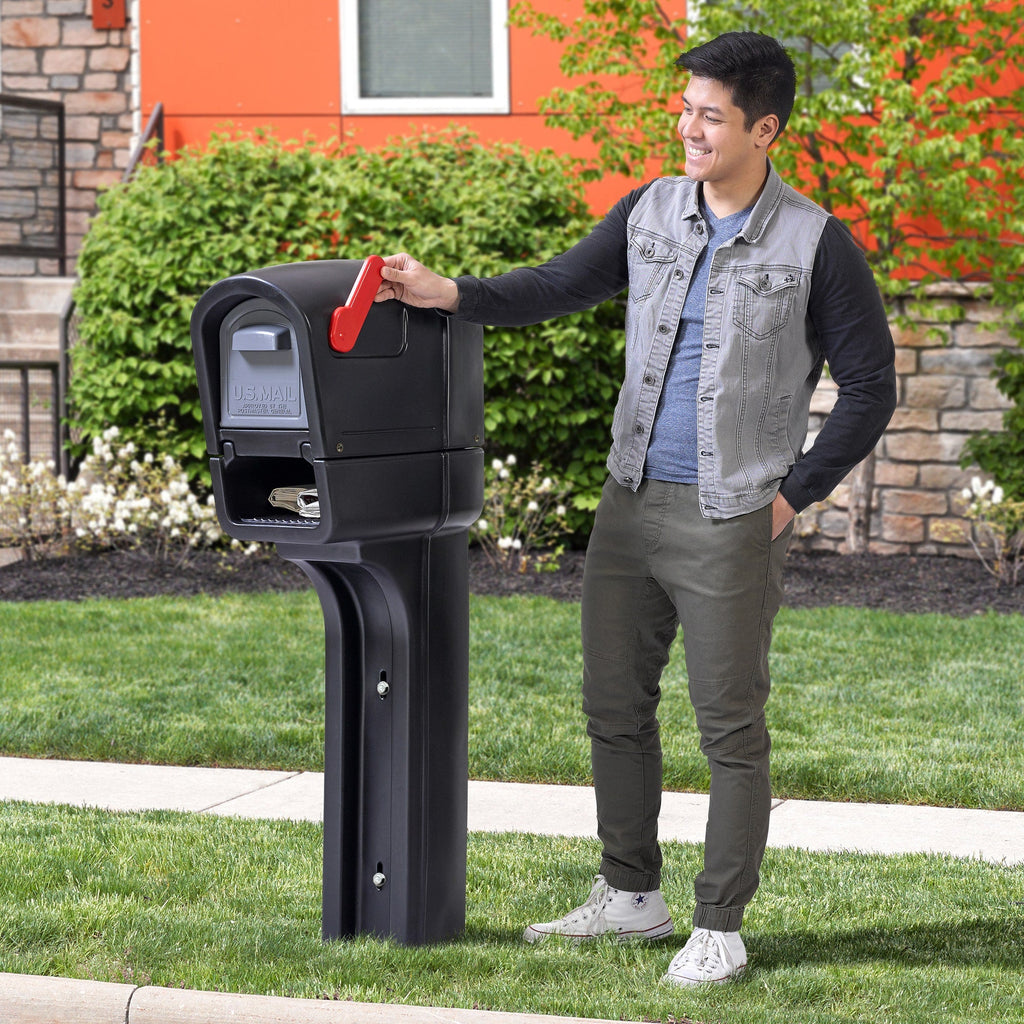 Outdoor MailMaster Plus Mailbox