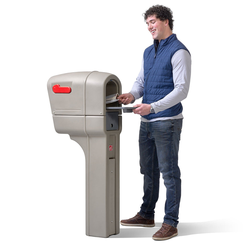 Outdoor MailMaster Plus Mailbox