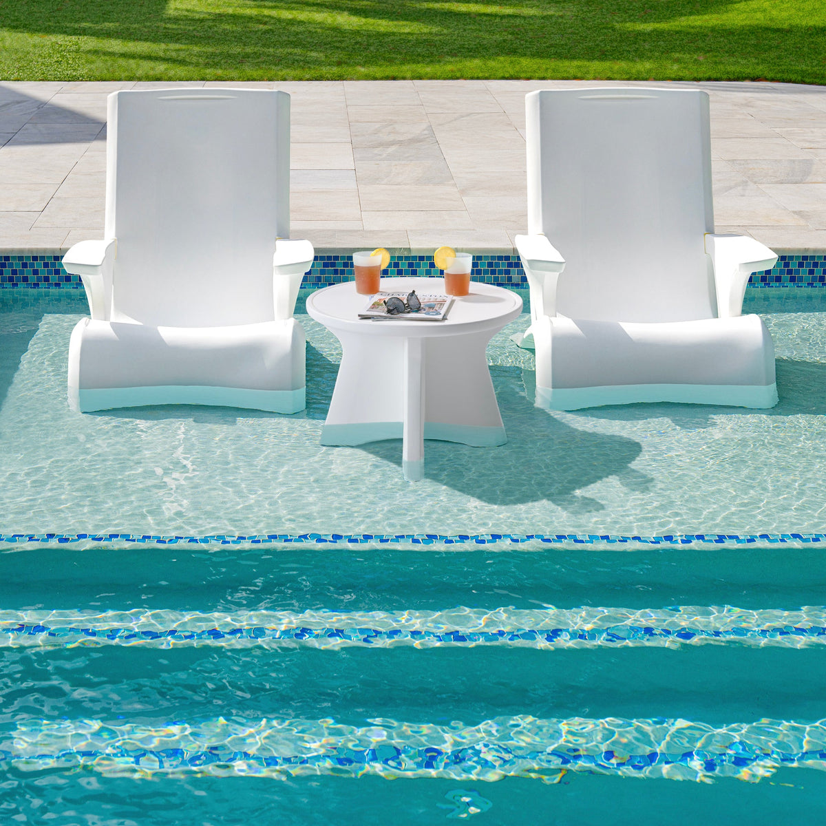 Outdoor Vero In Pool Accent Table