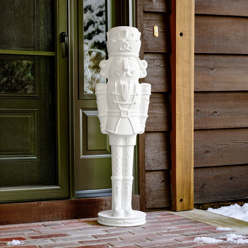 Outdoor 4ft Paintable Nutcracker Prince Jr