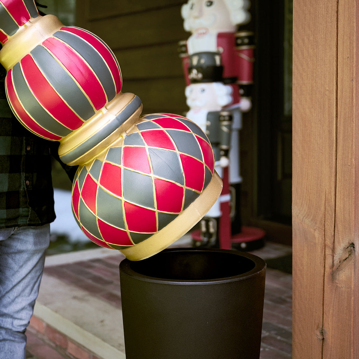 Outdoor Paintable Outdoor Christmas Ornament Topiary
