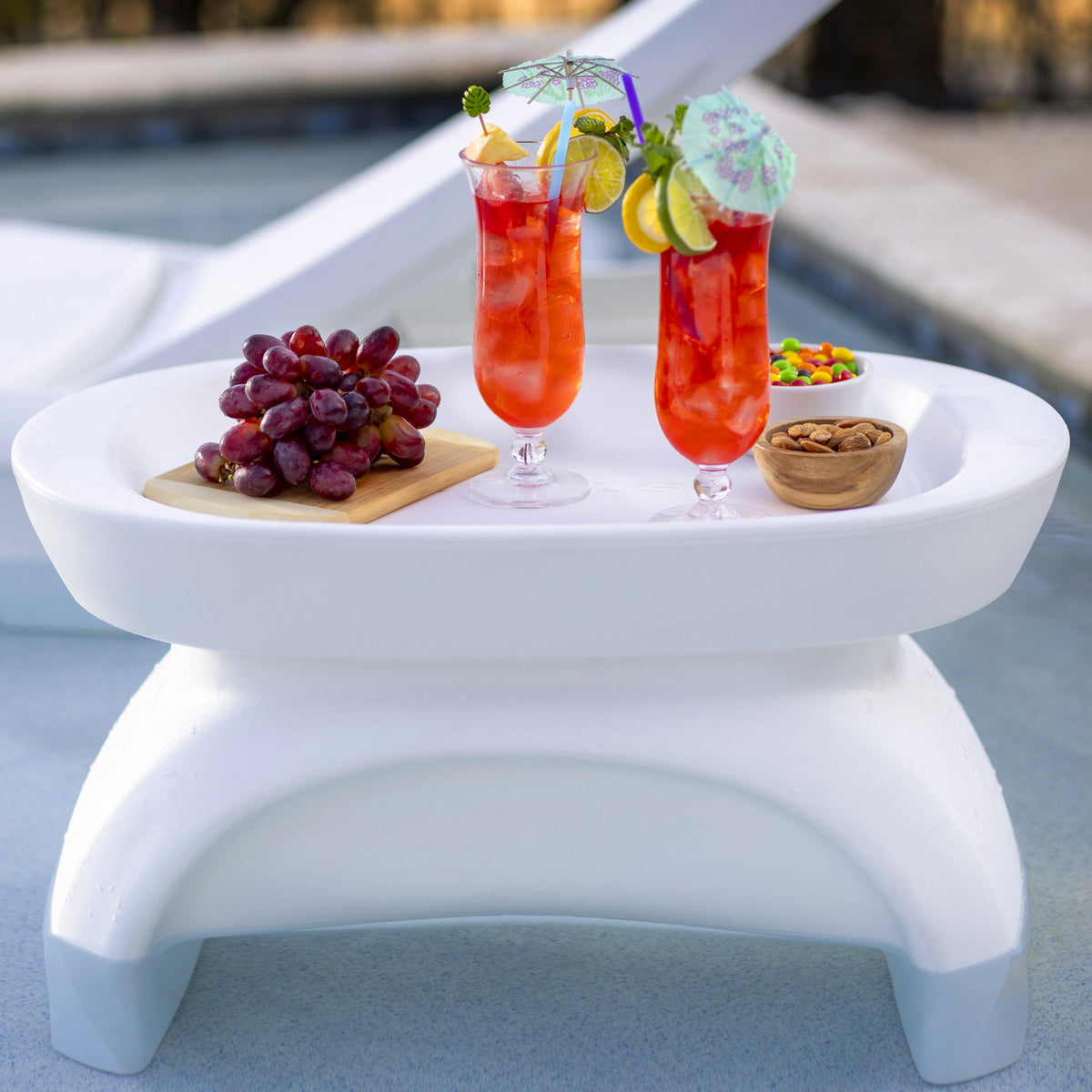 Outdoor Vero Side Table with Serving Tray