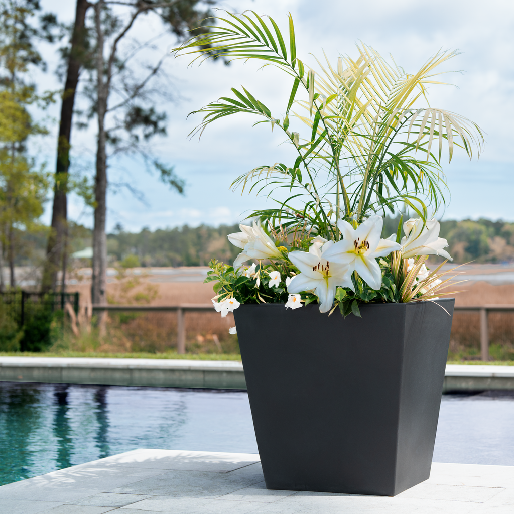 Outdoor Tremont Planter 20x24 2 Pack