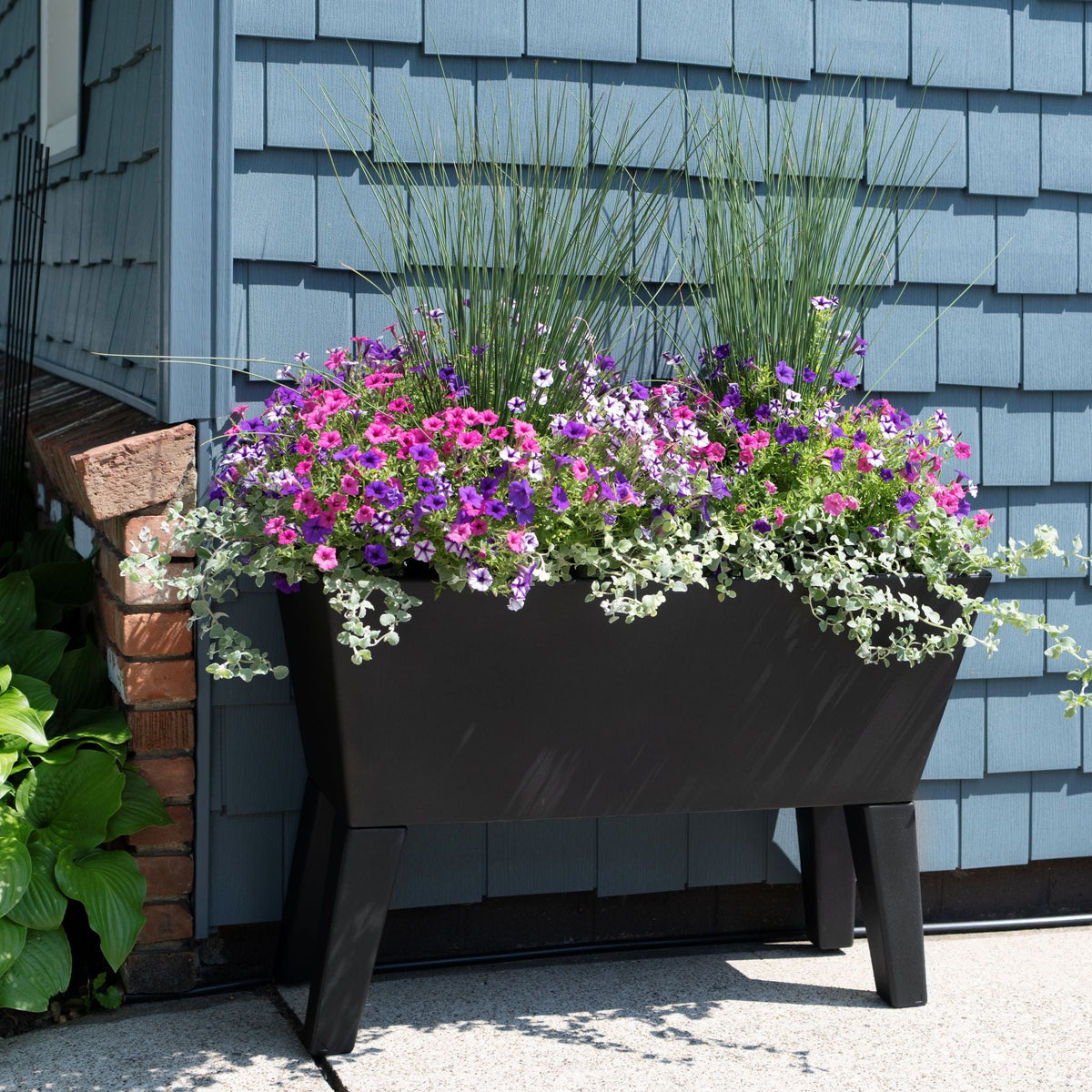 Outdoor Tremont Raised Planter