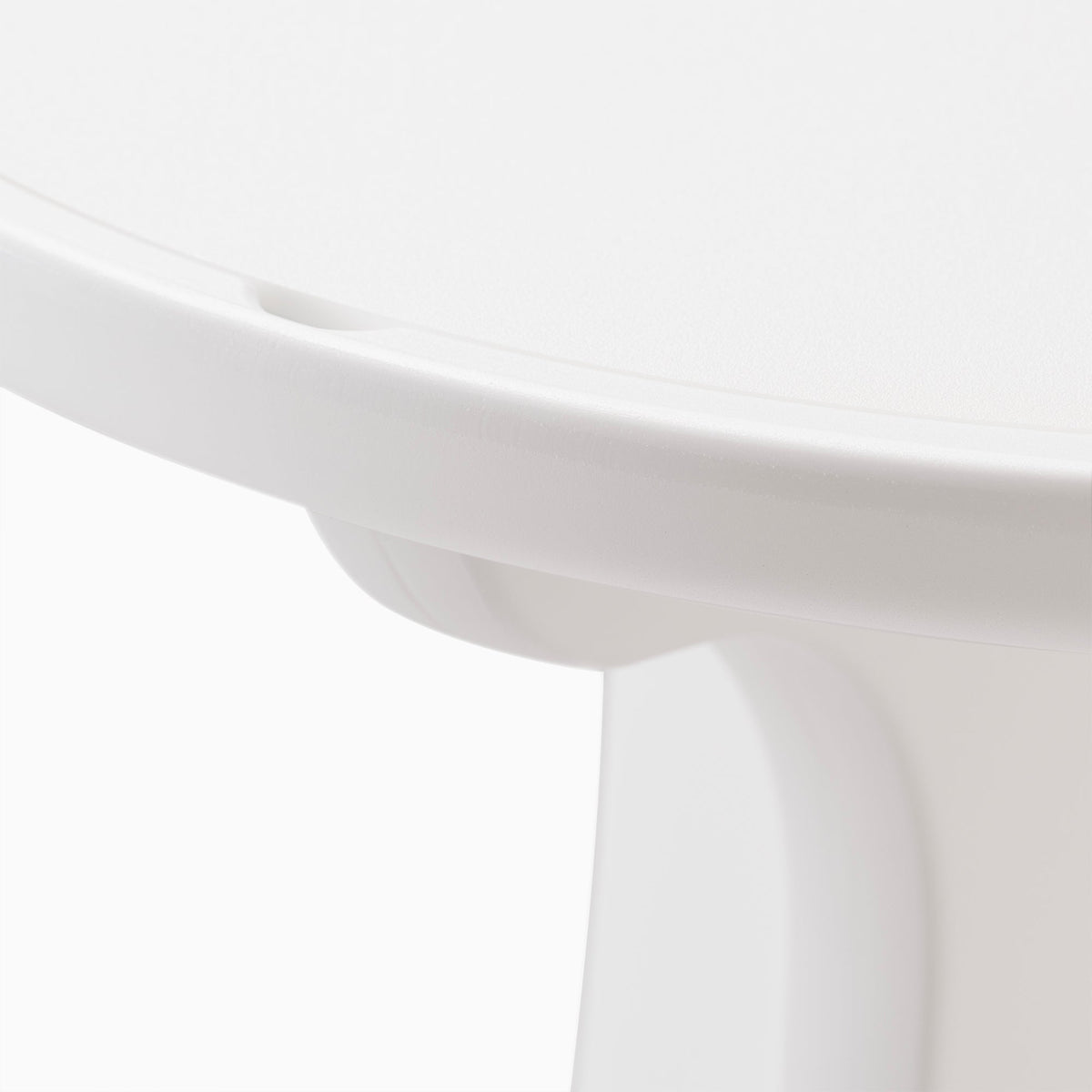Outdoor Vero In Pool High-Top Bistro Table