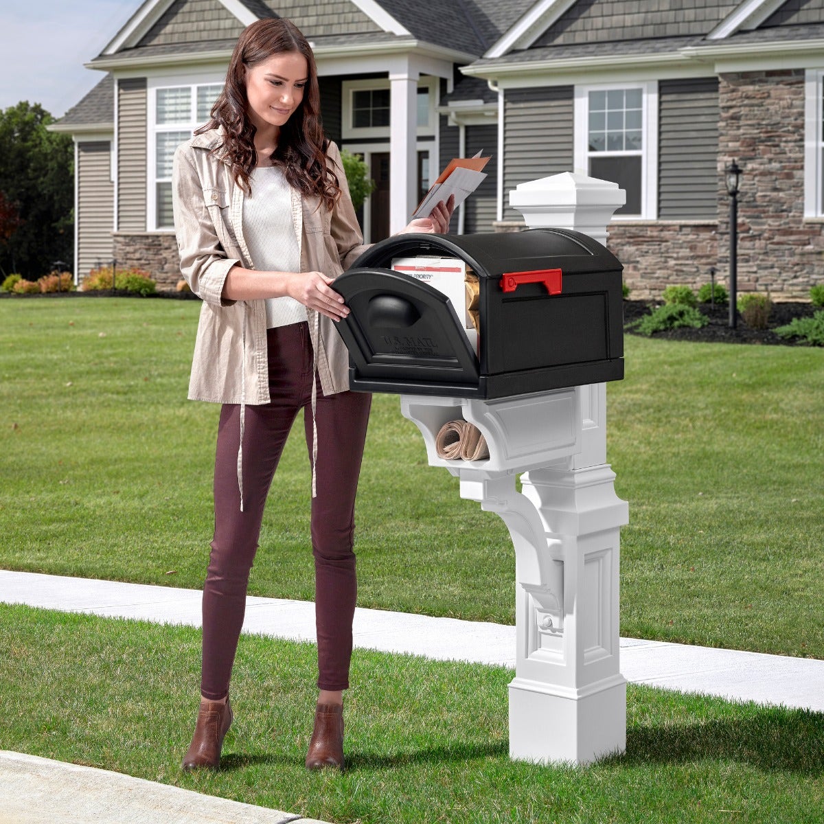 Outdoor Atherton Mail Post
