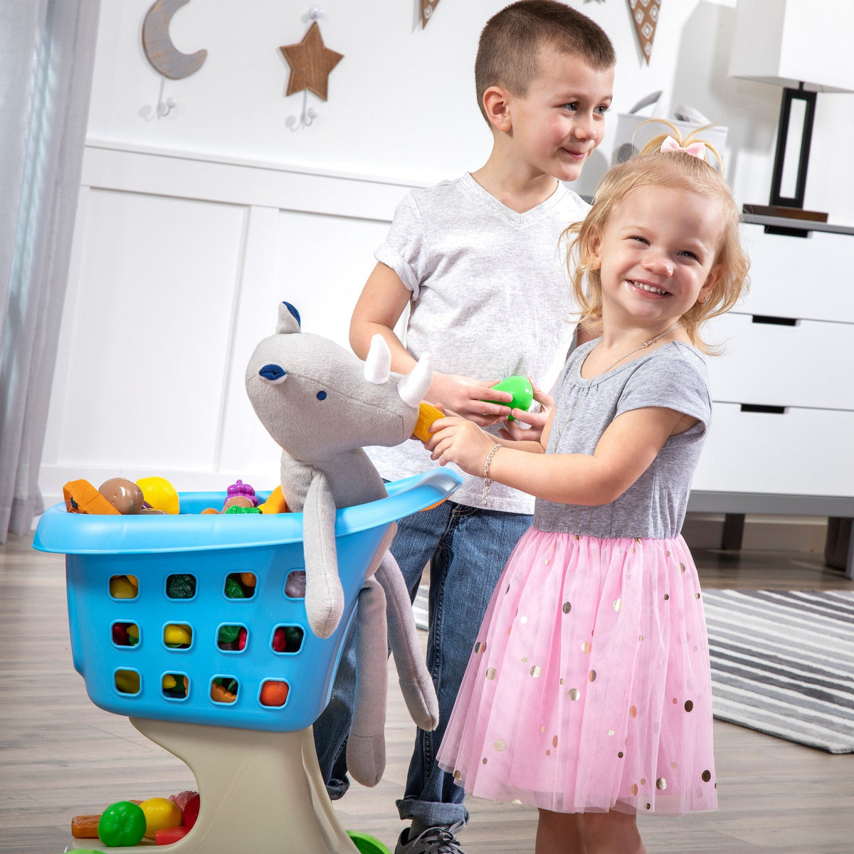 Outdoor Little Helpers Shopping Cart