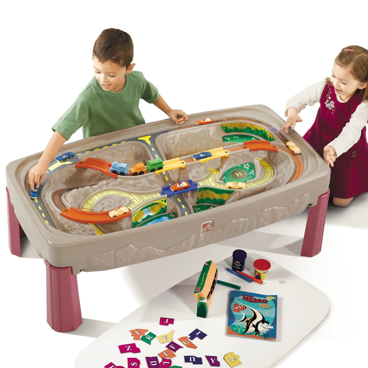 Outdoor Deluxe Canyon Road Train & Track Table