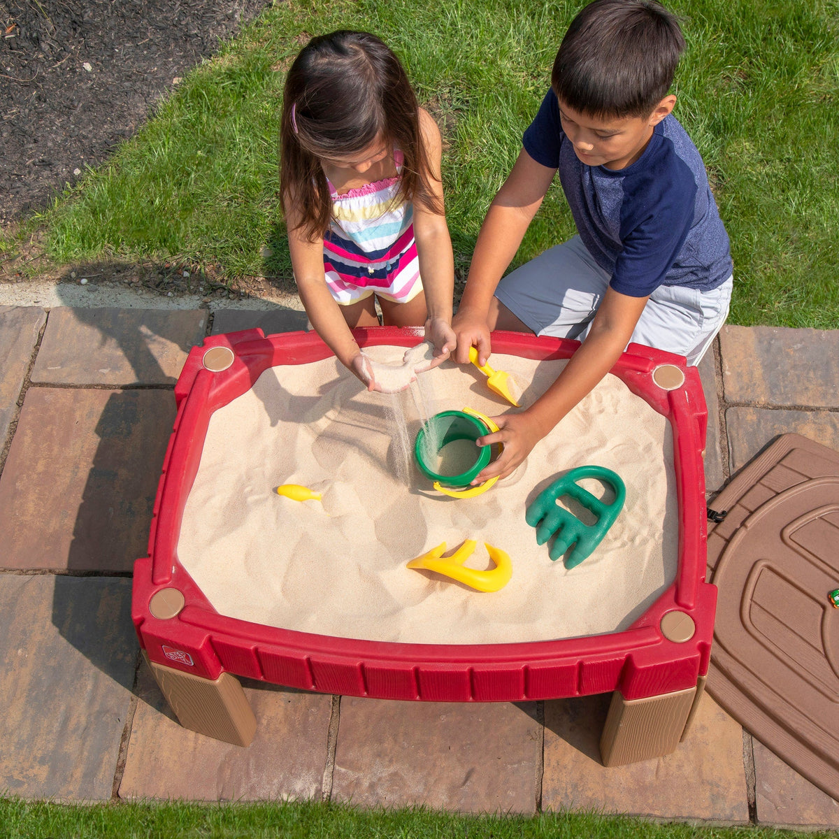 Outdoor Naturally Playful Sand Table