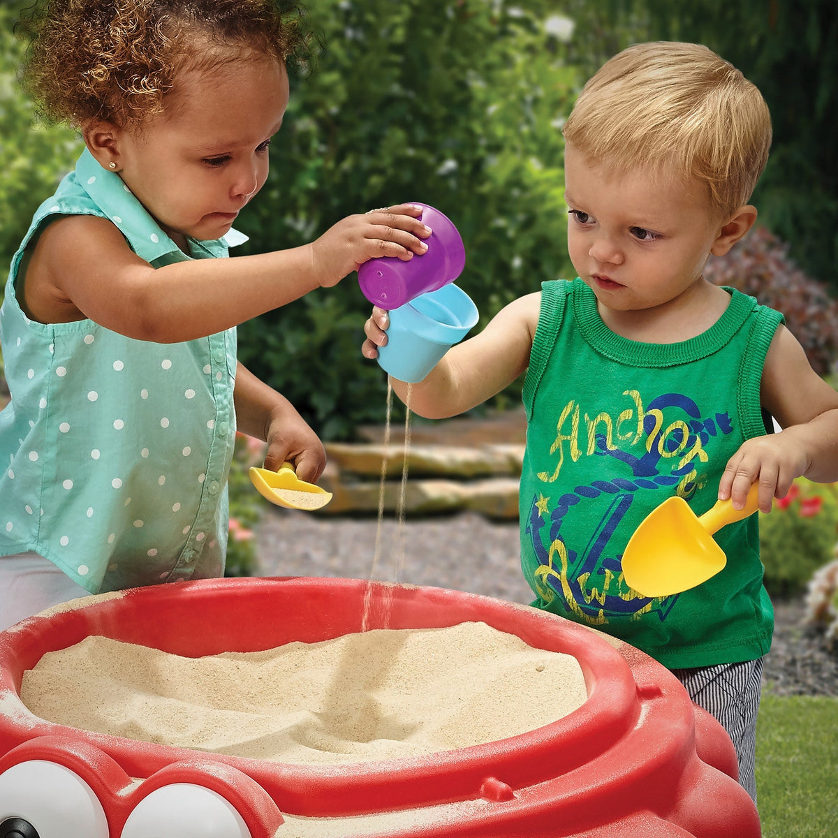 Outdoor Crabbie Sand Table