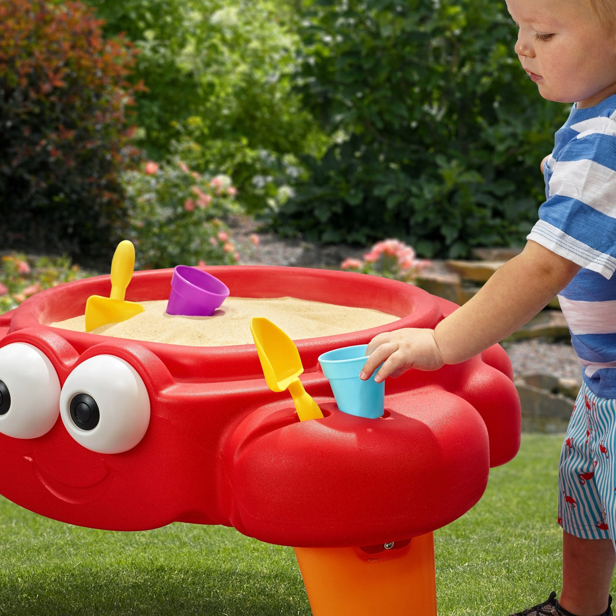 Outdoor Crabbie Sand Table